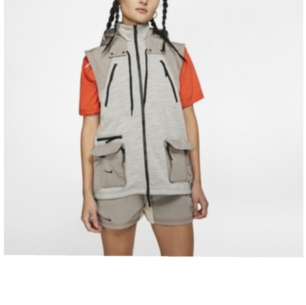 Nike Wmns AAE 3.0 LTD ED Fleece Wool Vest-NWT- Lrg